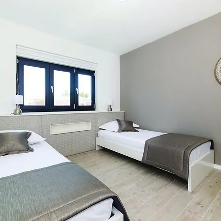 Modern Kastel With Private Pool, Gym, And Large Outdoor Space
