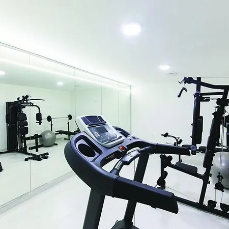 Villa Modern Kastel With Private Pool, Gym, And Large Outdoor Space *