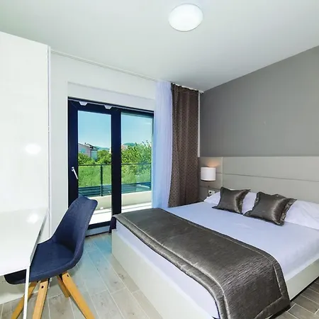 Modern Kastel With Private Pool, Gym, And Large Outdoor Space