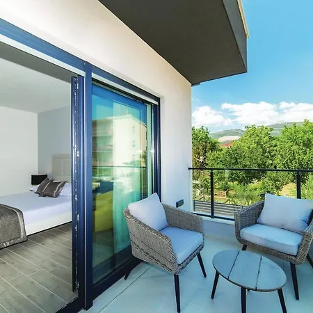 Modern Kastel With Private Pool, Gym, And Large Outdoor Space Villa Kaštela
